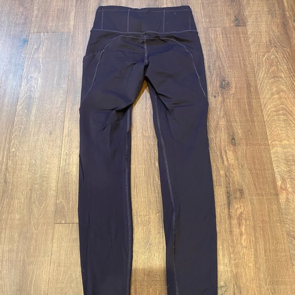 Lulu lemon leggings - Picture 2 of 2